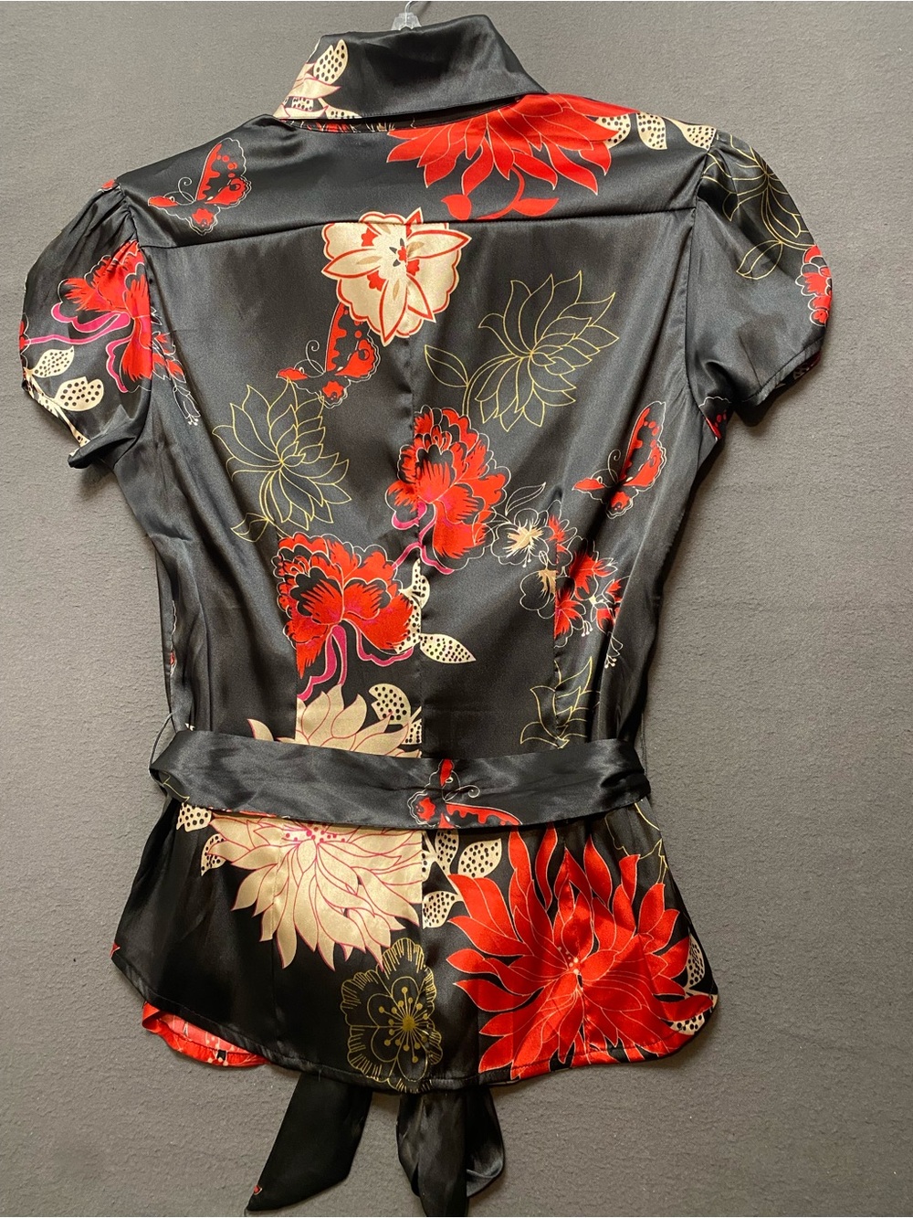Wet Seal Black Floral Tie-Waist Button Down Blouse- Small - Picture 5 of 10